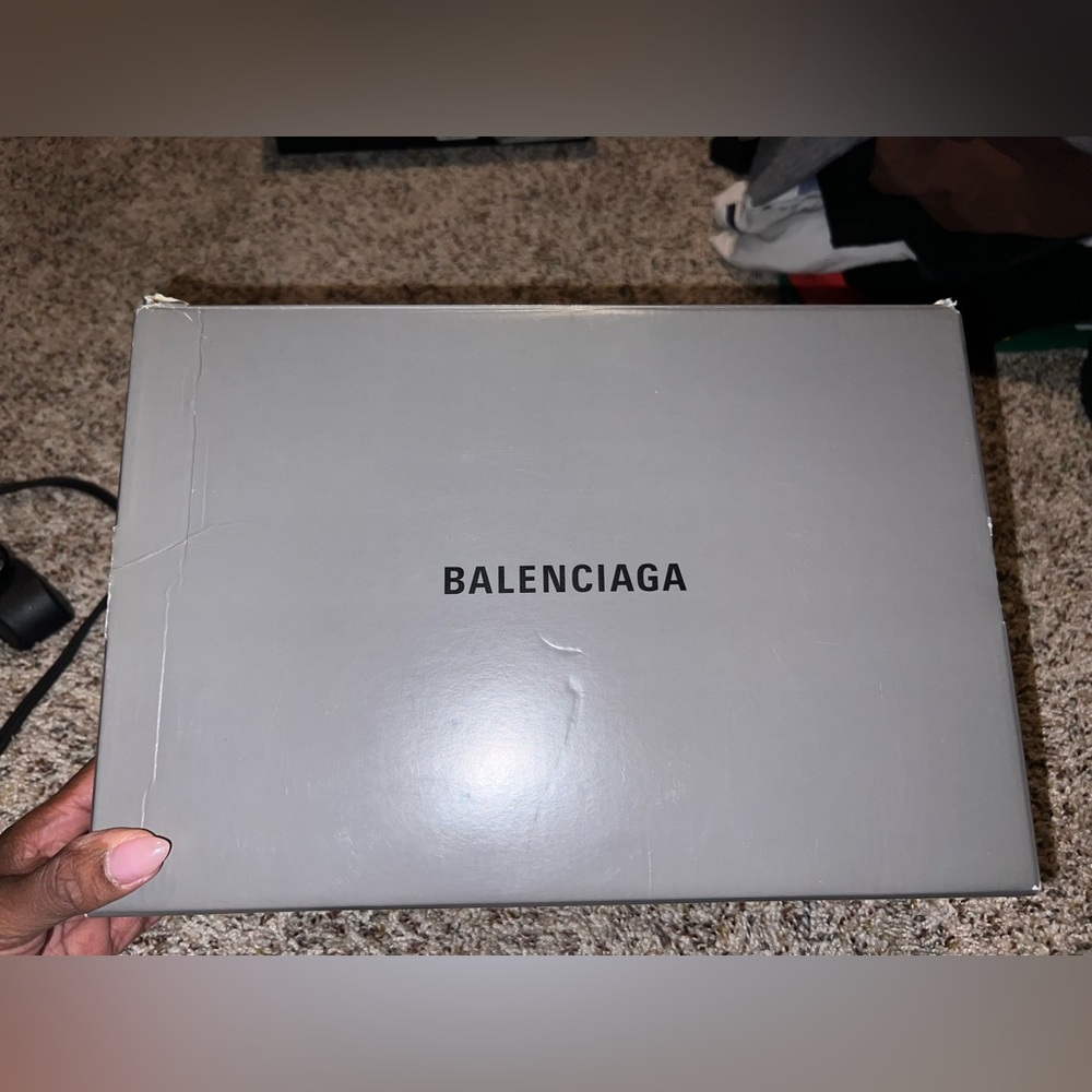 Balenciaga Black and White Sock Sneakers - Picture 4 of 5